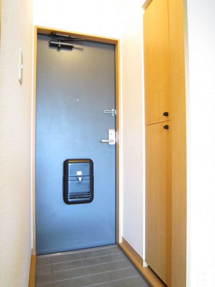 カルナ横浜203【横浜駅】【平沼橋駅】1K